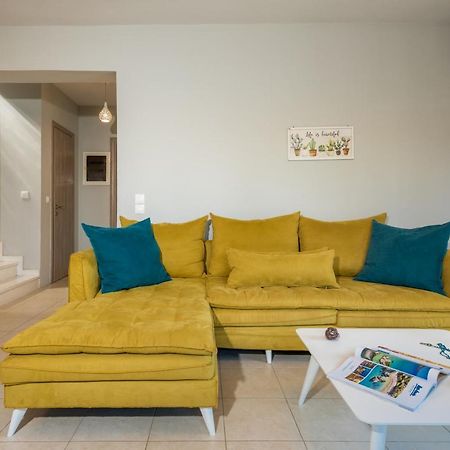 Asante Group Holiday Homes Циливи Екстериор снимка