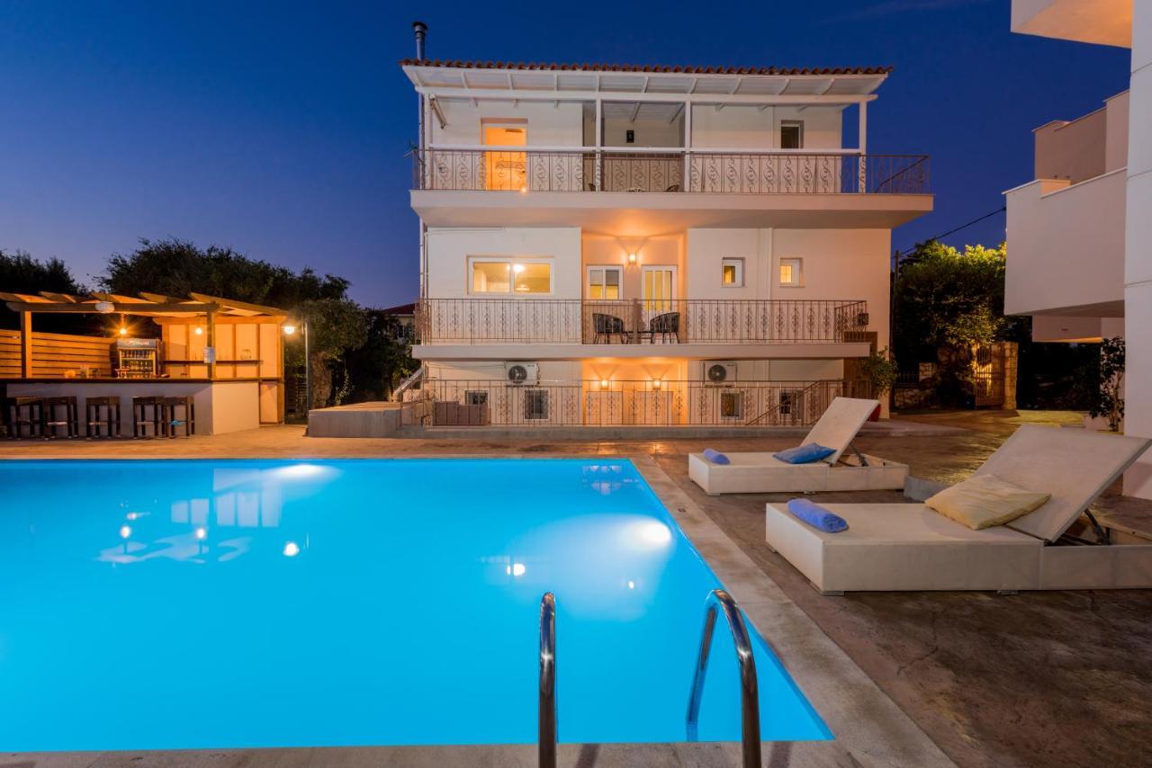 Asante Group Holiday Homes Циливи Екстериор снимка