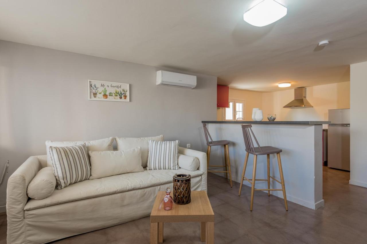 Asante Group Holiday Homes Циливи Екстериор снимка