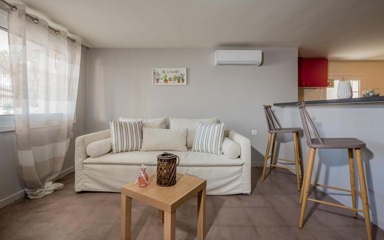 Asante Group Holiday Homes Циливи Екстериор снимка