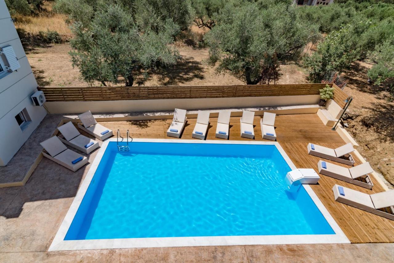 Asante Group Holiday Homes Циливи Екстериор снимка