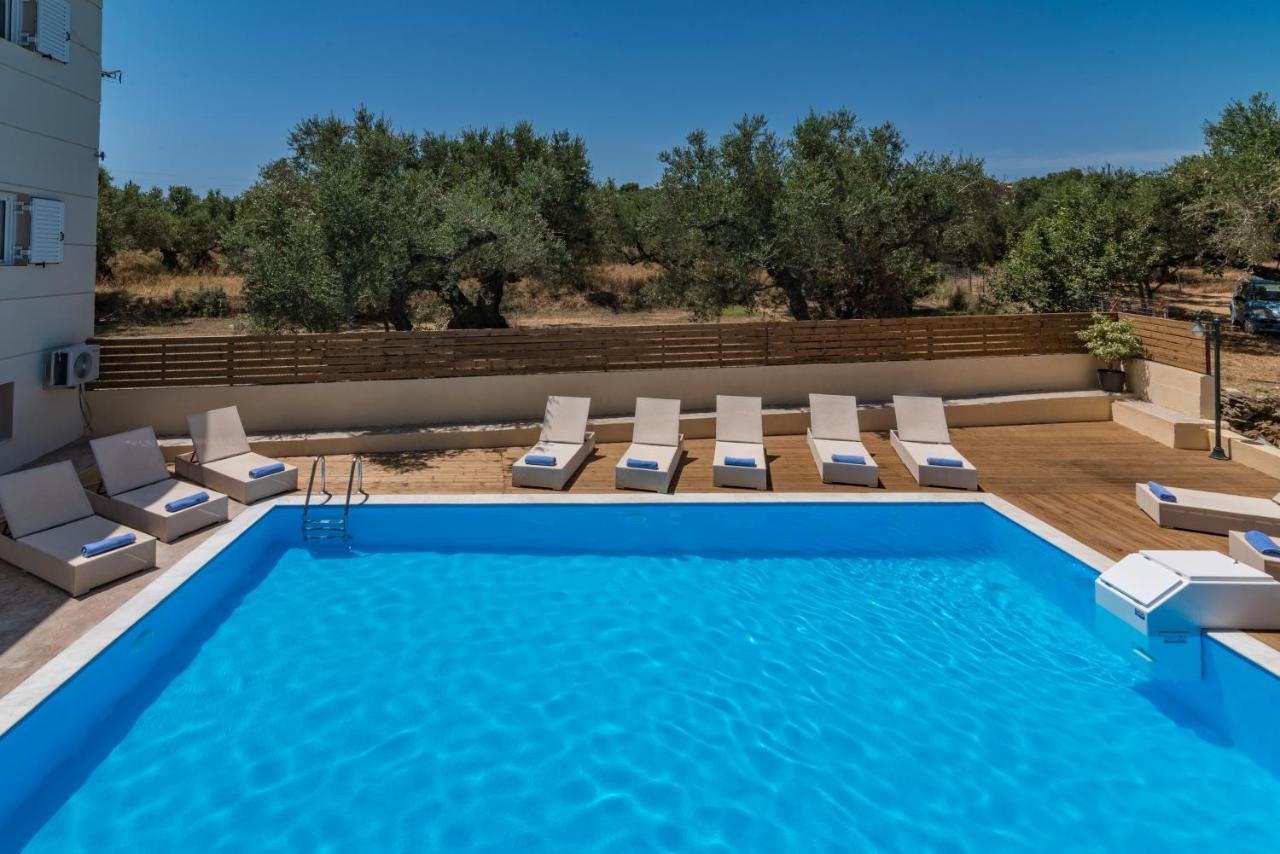 Asante Group Holiday Homes Циливи Екстериор снимка