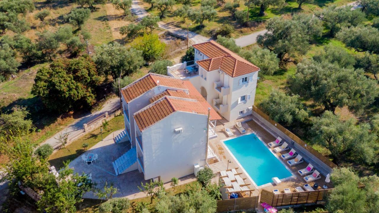 Asante Group Holiday Homes Циливи Екстериор снимка